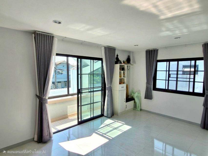 บ้านเดี่ยว2ชั้น 50ตร.วา ทำเลติดรถไฟฟ้าสีชมพู1.5กม 17