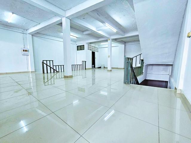 วัดไผ่เงิน รร.อัสสัมชัญ 1.4กม. จันทร์ 39-43 อาคารพาณิชย์ 6 ชั้น 2 คูหา 668 ตร.ม. 6นอน 7น้ำ ถ. เจริญราษฎร์ เซนต์หลุยส์ 3