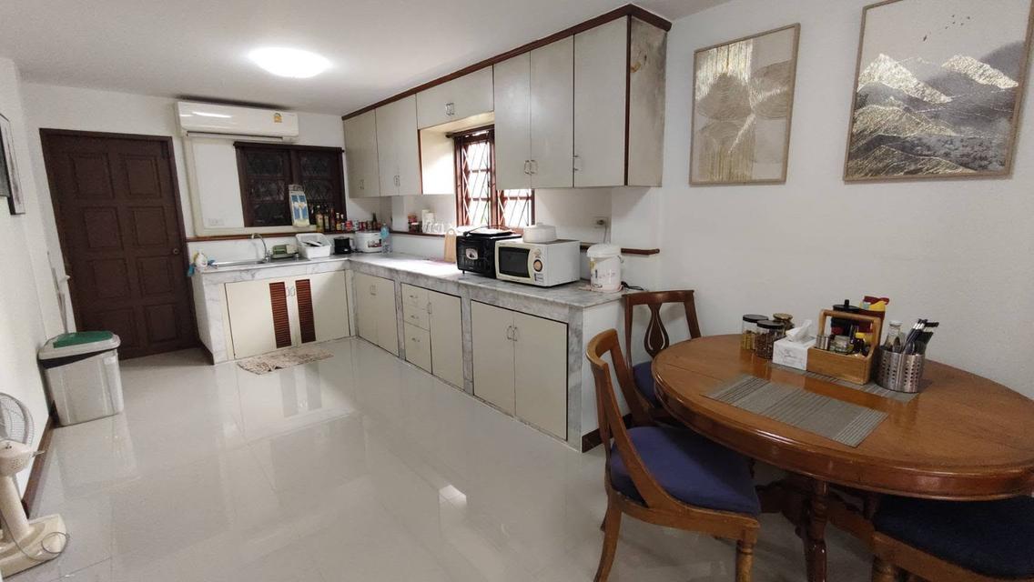 ขายที่ดินพร้อมบ้าน แปลงหัวมุมหายาก! 174 ตร.ว. ลาดพร้าว 35 — ทำเลทองเชื่อมต่อรัชดาภิเษก 5