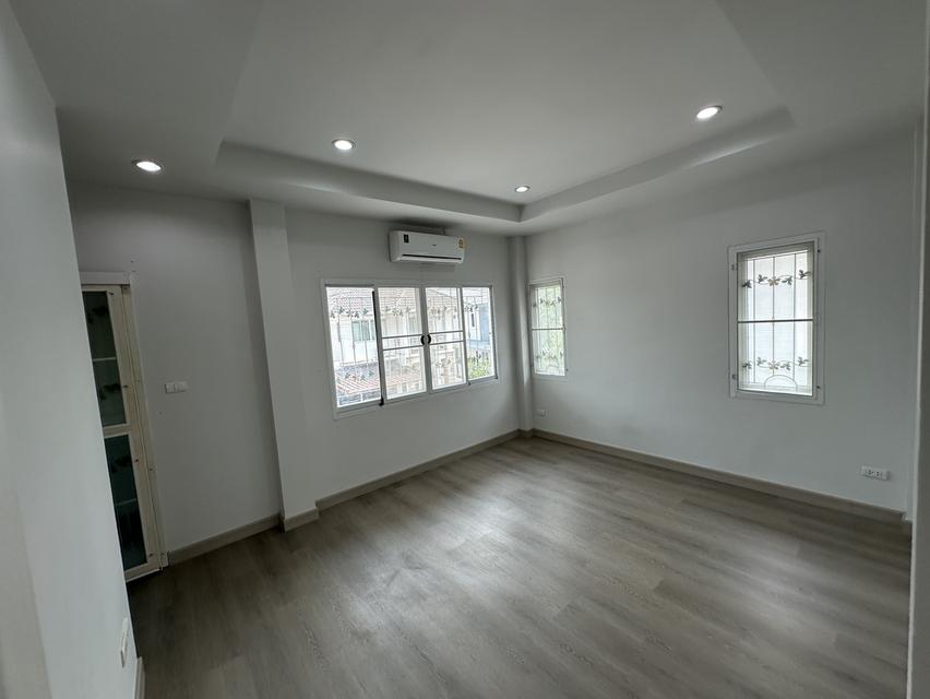 บ้านแฝดรีโนเวทให้ใหม่ 10