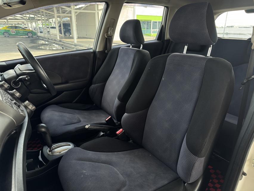 HONDA JAZZ GE 2011 AUTO IVTEC 15