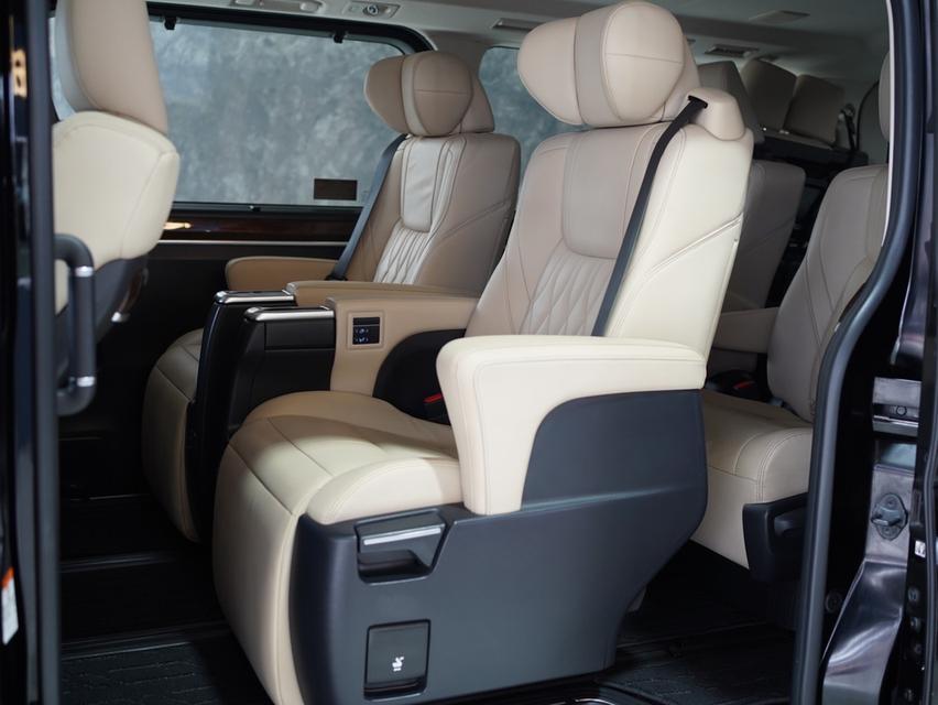 รหัสรถ JRS9733 TOYOTA MAJESTY 2.8 PREMIUM ปี 2020 13