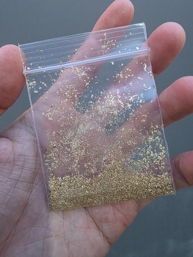 ของสะสม ผงสีทอง ไม่ทราบชนิด สวยหายาก ขายตามสภาพ พร้อมส่ง