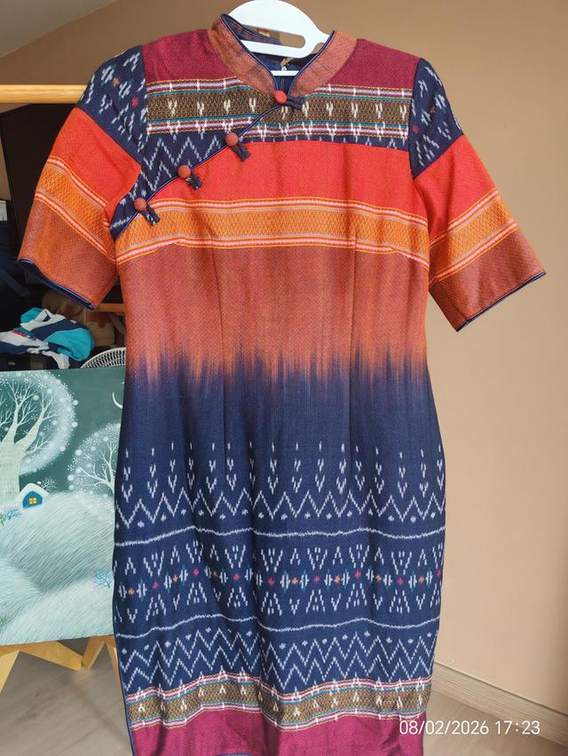 ชุดกี่เพ้า​ผ้าไทย​ หมักโคลน รูปที่ 1