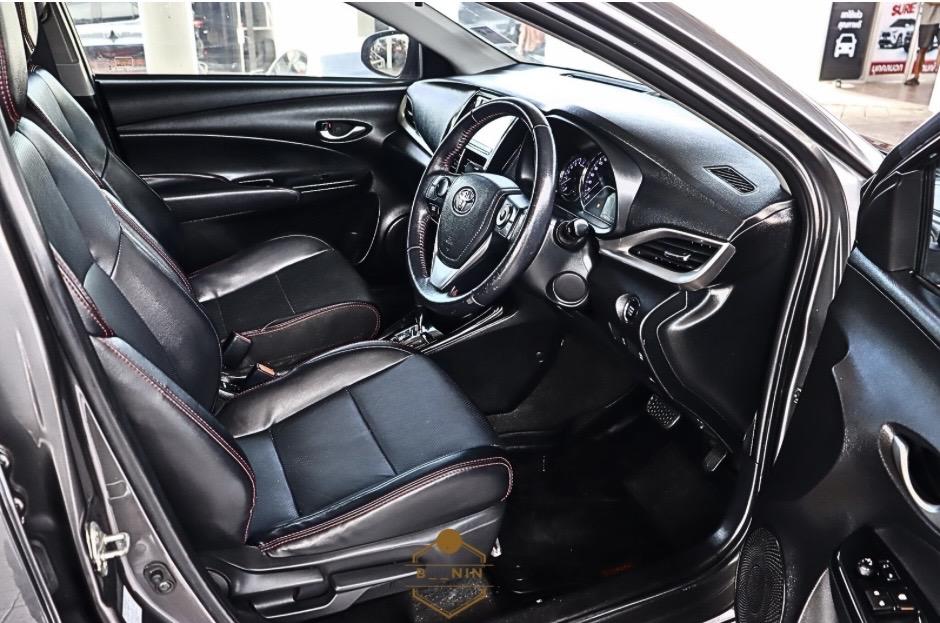 รถยนต์ toyota 6
