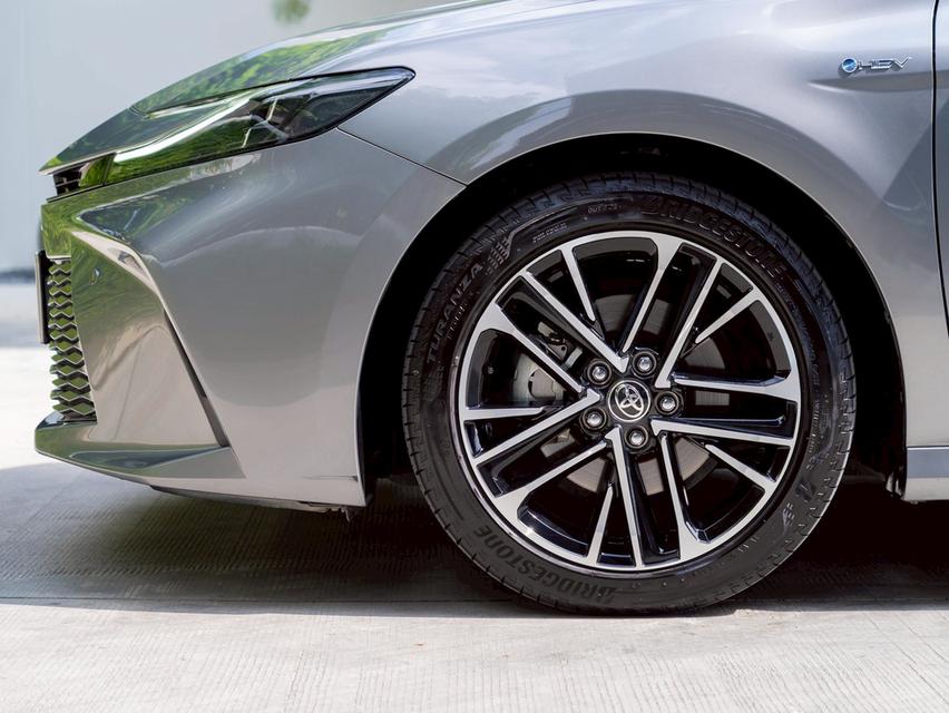 Toyota Camry 2.5 HEV Premium Luxury ปี 2025 รูปที่ 19