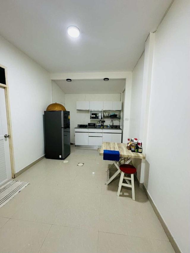 ทาวเฮ้าใกล้ทะเล เขากะโหลก ปราณบุรี 200 เมตร  10