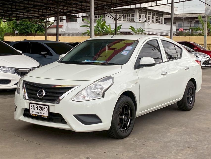 Nissan  9