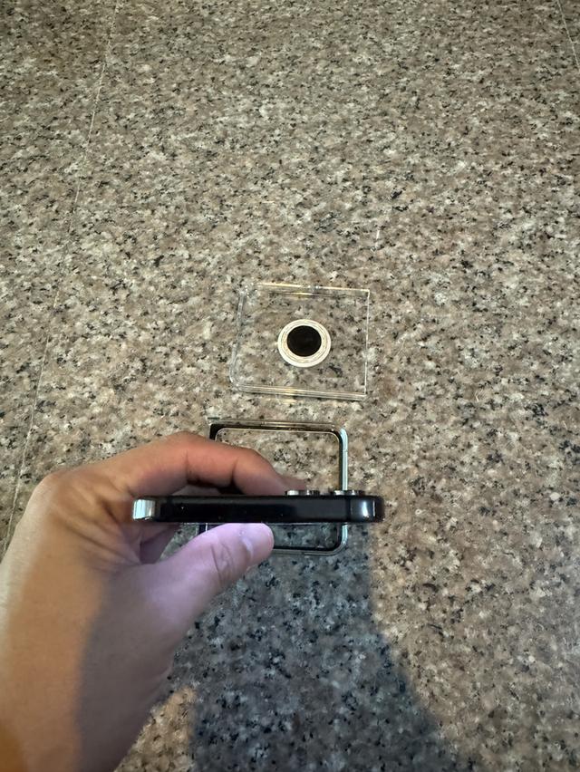 ขายๆๆถูกๆๆSamsungFlip5สีGray256กิ๊กสูนTrueสภาพสวยการใช้งานดีเยี่ยมทุกๆฟังชั่นเครื่องรีสโตได้ตลอดไม่มีติดแอคเค้าใดๆคับ ( จอขาวจั๊วๆจอไม่มีจุดดำไม่มีเส้ 3