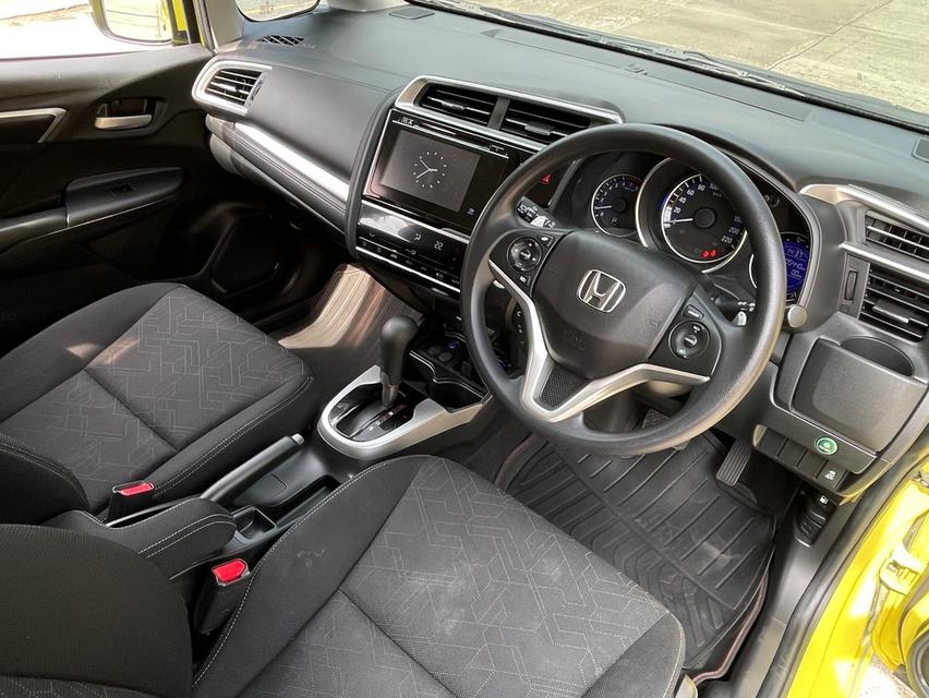 HONDA JAZZ GK 1.5 SV ปี 2014 เกียร์AUTO สภาพนางฟ้า 6
