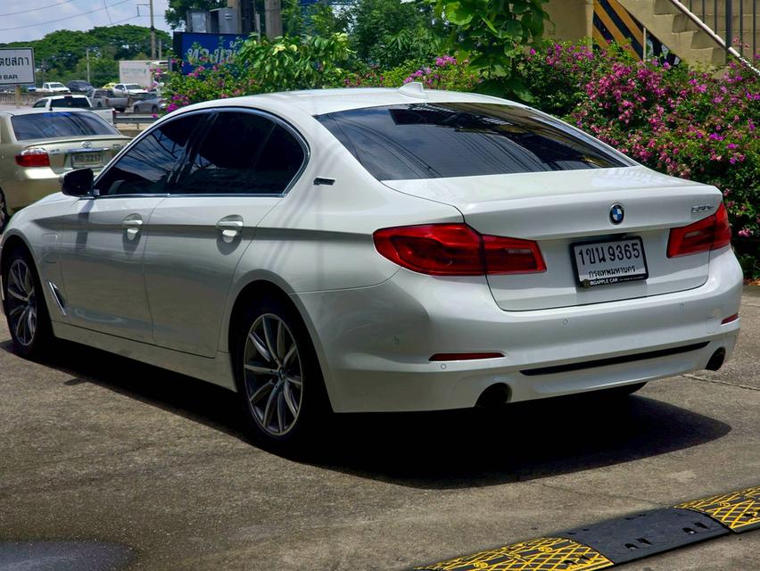 รหัสรถ BAC9365 BMW SERIES 5 530e 2.0 ELITE G30 ปี 2019 จดทะเบียนปี 2021