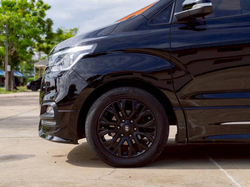 HYUNDAI H1 2.5 Elite 2021  8