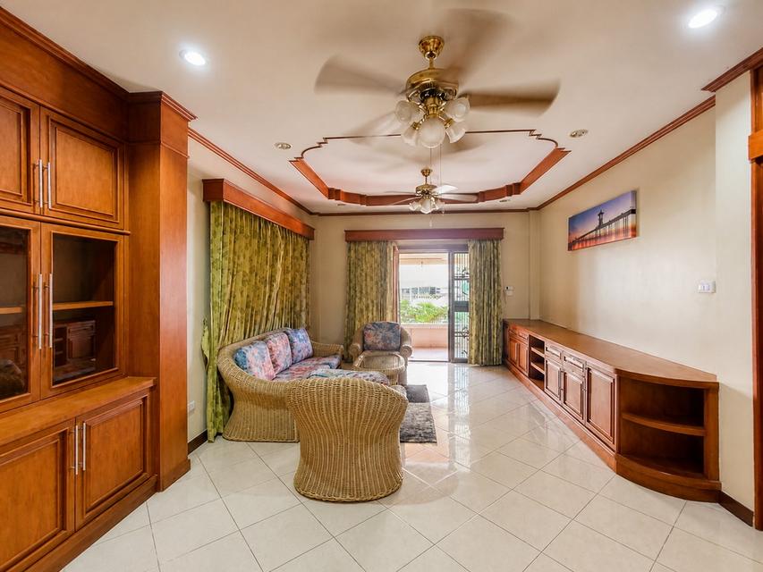 บ้านขายและให้เช่า หมู่บ้านสิริศา 9 พัทยาใต้ ทำเลพัทยาใต้ ใกล้ถนนสุขุมวิท | เฟอร์นิเจอร์ครบ | ตกแต่งใหม่ บ้าน 2 ชั้น บนที่ดินขนาด 58 ตารางวา ทำเลดี รูปที่ 3
