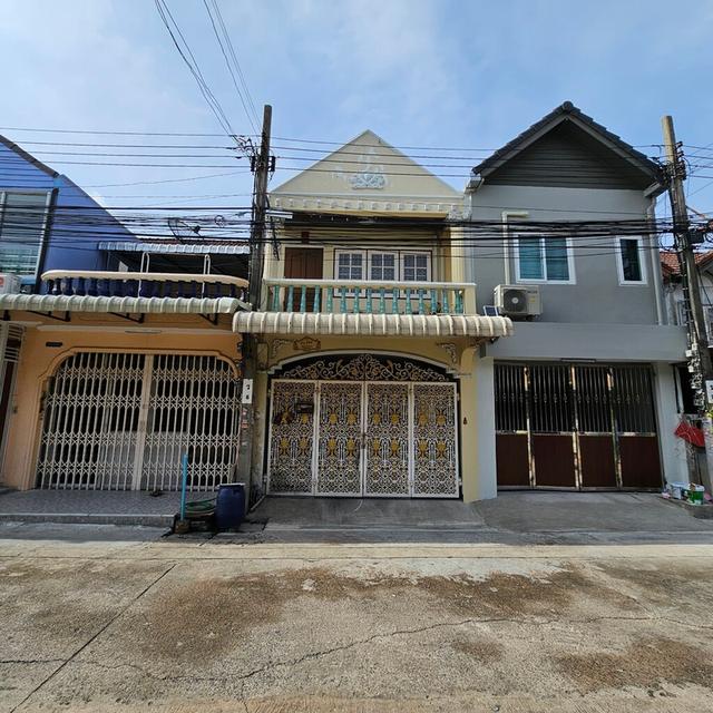 ขายทาวน์เฮ้าส์สินทวี บางมด ทำค้าขายได้ ใกล้ตลาด การเดินทางสะดวก #รหัสทรัพย์: 66001 1