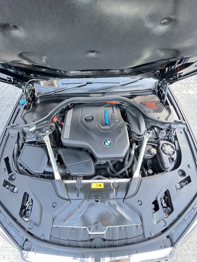 ขายรถบ้าน เจ้าของขายเอง Bmw series5 530e elite lci 2022✅ ออกศูนย์ Millennium Auto  มือเดียว ✅ วิ่ง 62,000 km รับประกันเลขไมล์แท้ ✅ เครื่องเบนซิน - ไฮบ รูปที่ 10