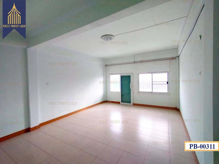 ขายอาคารพาณิชย์ 2 คูหา 3.5 ชั้น พื้นที่ใช้สอยเยอะ เหมาะสำหรับอยู่อาศัย โกดังเก็บของ ใกล้รถไฟฟ้า เดินทางสะดวก 12