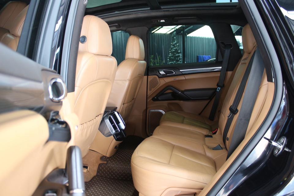 รหัสรถ JRS7335 Porsche Cayenne S Hybrid ปี 2012 รูปที่ 11