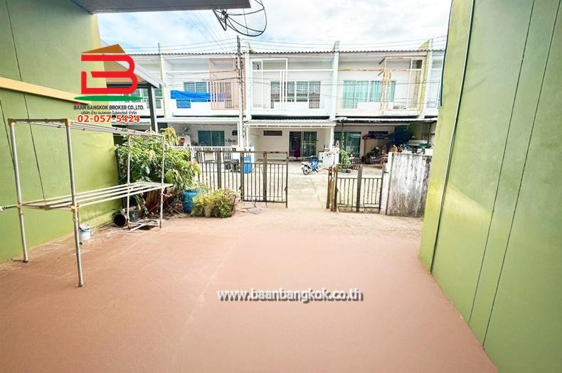 ทาวน์โฮม เดอะทรัสต์ทาวน์ วงแหวน-ลําลูกกา เนื้อที่ 19.8 ตร.ว (ใกล้บิ๊กซี ลําลูกกา) ถนนลำลูกกา ตำบลบึงคำพร้อย อำเภอลำลูกกา จังหวัดปทุมธานี 2