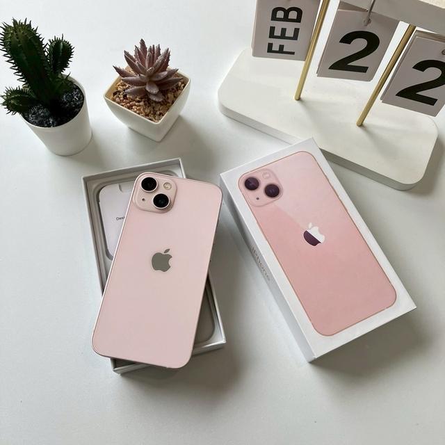 iPhone 13