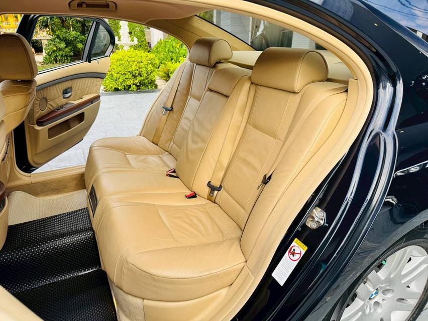 BMW 730Li ( E66 ) 16