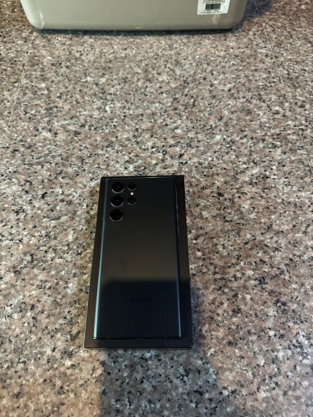 ขายๆๆๆถูกSamsungS22Ultra256กิ๊กRam12สีหายากGreenสูนTrueสภาพสวยการใช้งานดีเยี่ยมทุกๆฟังชั่นเครื่องรีสโตได้ตลอดไม่มีติดแอคเค้าใดๆคับ ( จอขาวจั๊วๆจอไม่มี