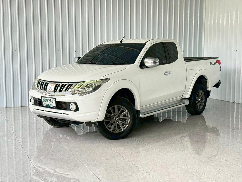 Mitsubishi TRITON 2.4 GLS PLUS CAB รุ่นรองท็อป ปี2017 ดีเซล เกียร์ธรรมดา รูปย่อยที่ 2
