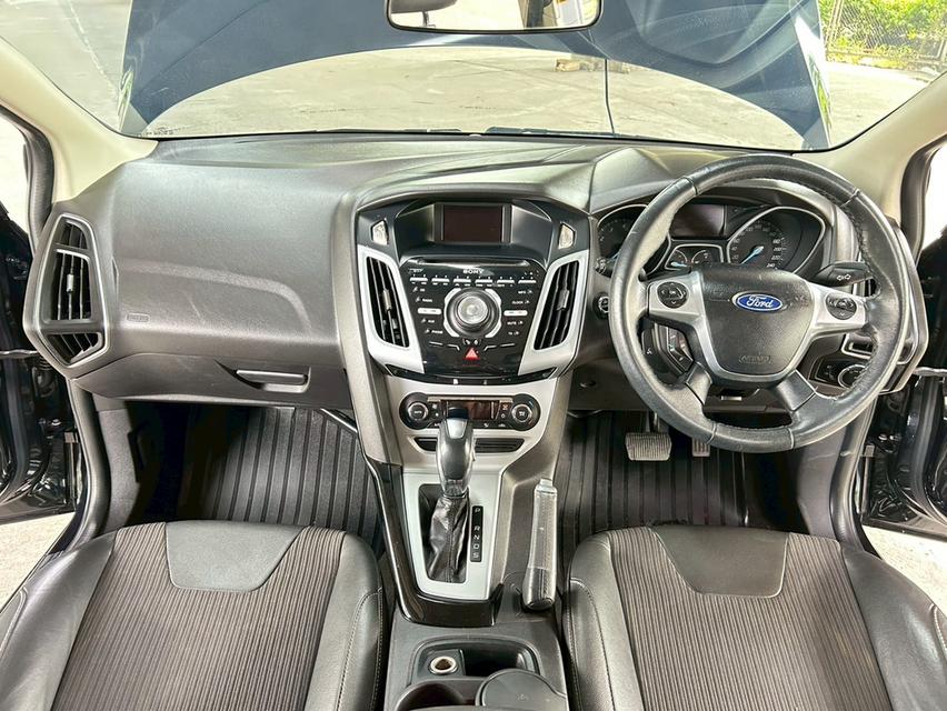 Ford Focus 2.0 S Hatchback AT ปี 2013 10