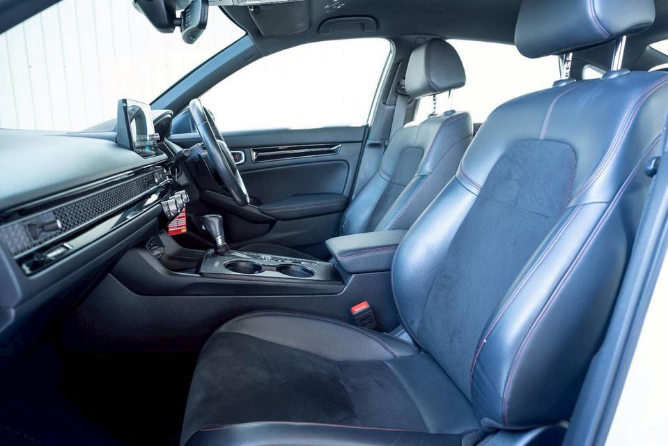 HONDA CIVIC 2.0 e:HEV RS ปี 2022 สีขาว โฉม FE ปี21-ปัจจุบัน รูปที่ 12
