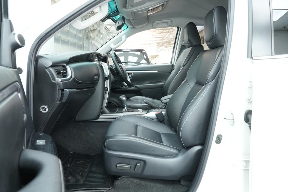 2022 TOYOTA FORTUNER 2.4 V 2WD (MNC) สีขาว เลขไมล์ 75642 กม. 13