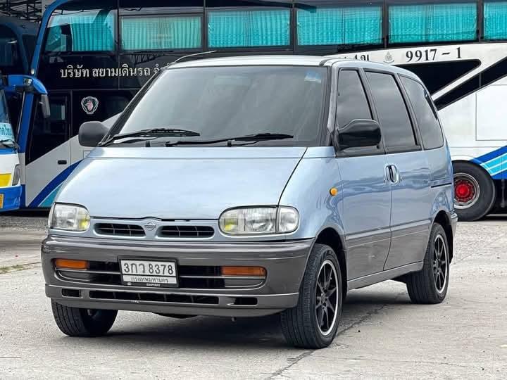 Nissan Serena ปล่อยขายด่วน 3