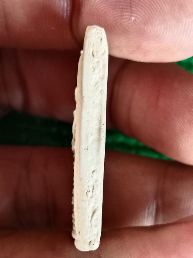 พระสมเด็จหลวงปู่ภู พิมพ์แซยิดแขนหักศอก 2