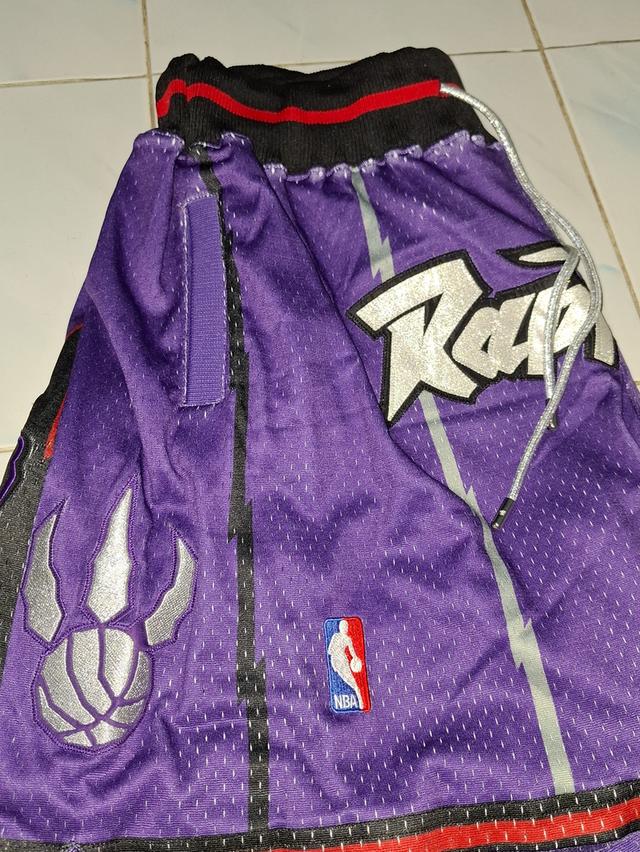 กางเกงบาสMitchell & Ness 1998/99 Toronto Raptors Swingman Men Shorts - Purple รูปที่ 4