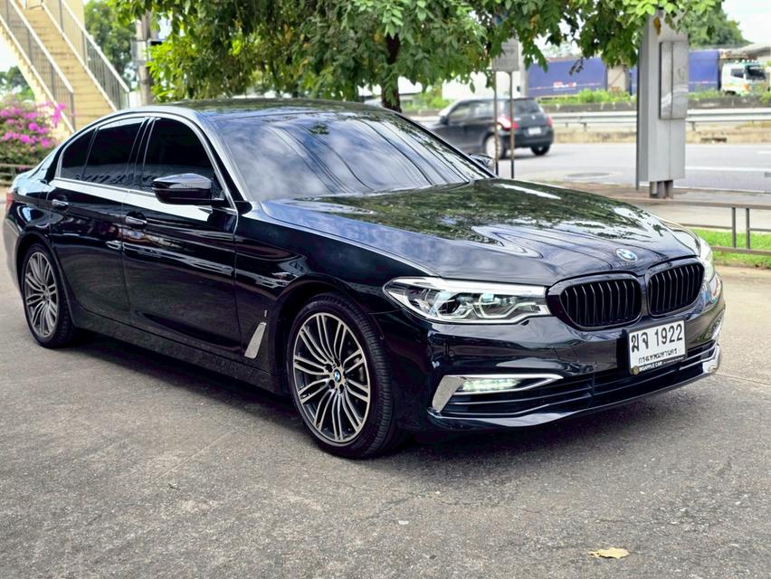 รหัสรถ BAC1922 🚘 BMW 530e Luxury Plug-in Hybrid (G30) ปี 2017