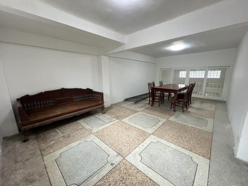 ให้เช่าตึกแถว 5 ชั้น 2 คูหา รีโนเวทใหม่ ติดถนนถนนบรมราชชนนี ใกล้เซ็นทรัลปิ่นเกล้า ทำเลทองย่านปิ่นเกล้า 5