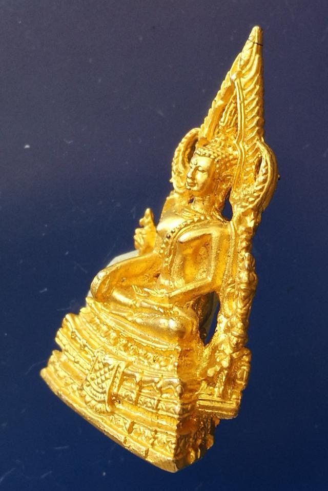 รูปหล่อพระพุทธชินราช หลังพานพุ่ม อกเลา กะหลั่ยทองเดิม พระสวยงาม 4