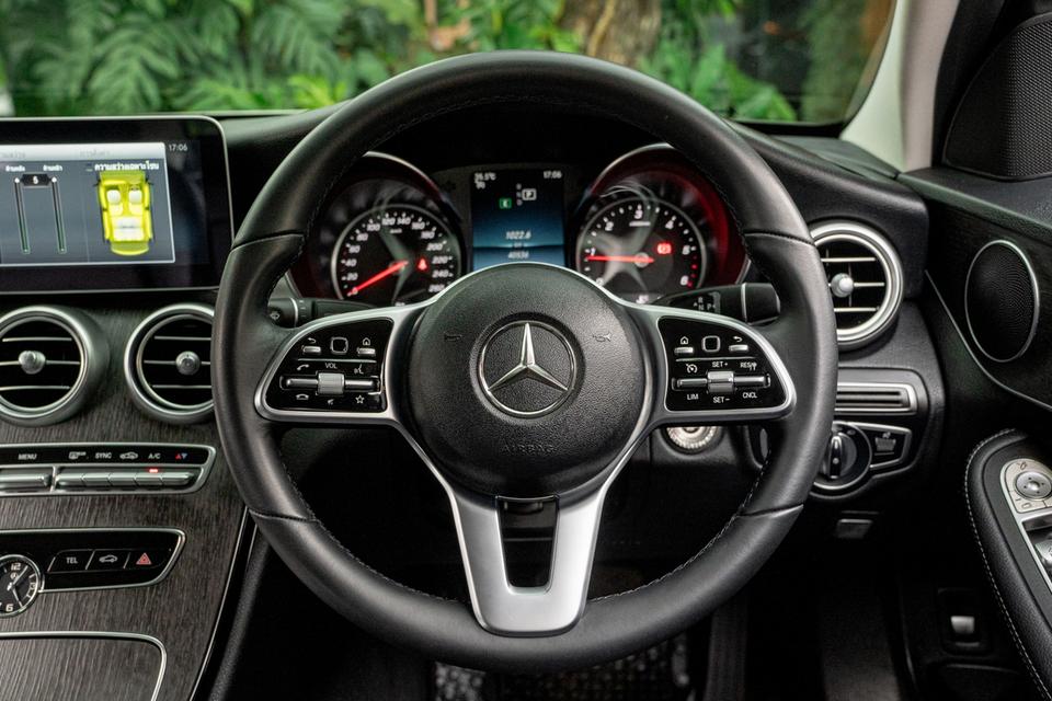 Mercedes-Benz C220d Avantgarde ปี 2019 📌เข้าใหม่! 𝐁𝐞𝐧𝐳 𝐂𝟐𝟮𝟎𝐝 รุ่นฮอตดีเซลสุดประหยัด พลาดไม่ได้แล้วค่าา⛽️👍🏼✨ 4