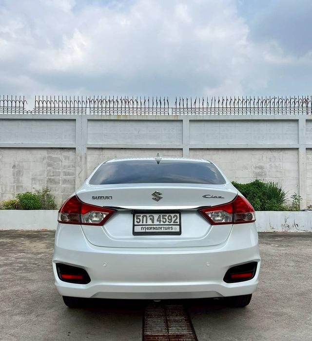 Suzuki Ciaz ปี 2016 รุ่น GLX 1.25L CVT TOP✨สวยสุดในรุ่น มือเดียวป้ายแดง สีเดิมทั้งคัน 6