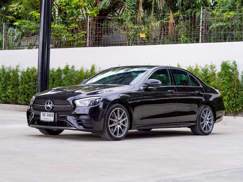 Mercedes-Benz E300e 2.0 AMG Plug-in Hybrid ปี 2021จด23 2