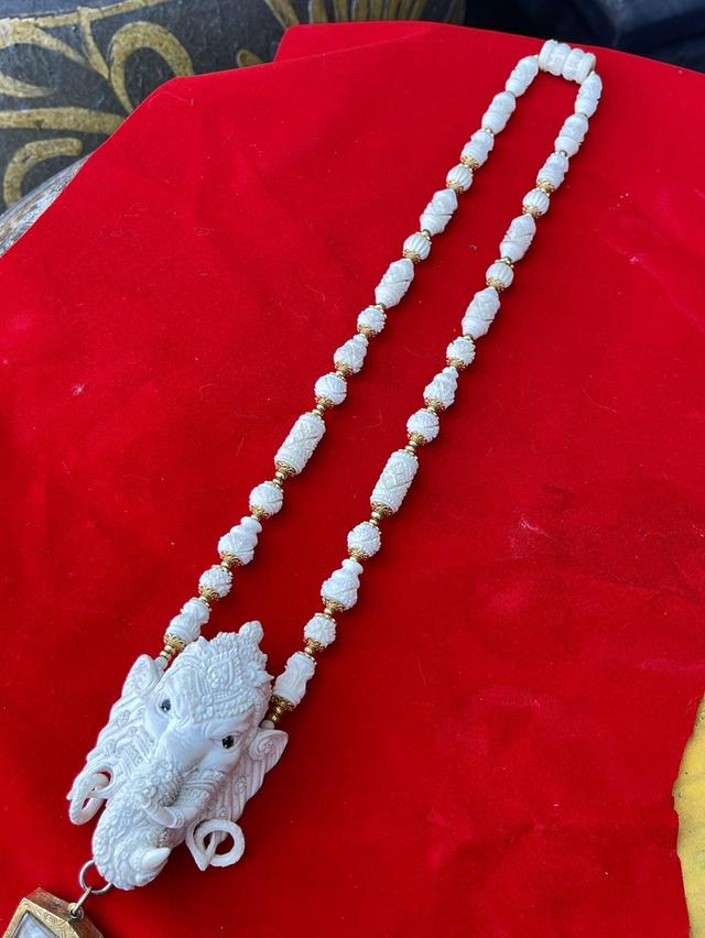 สร้อยงาช้างแกะสลัก สร้อยงาช้างแท้ทั้งเส้น ขนาดยาง14นิ้ว สร้อยคองาช้าง ปลายงาแกะสลัก