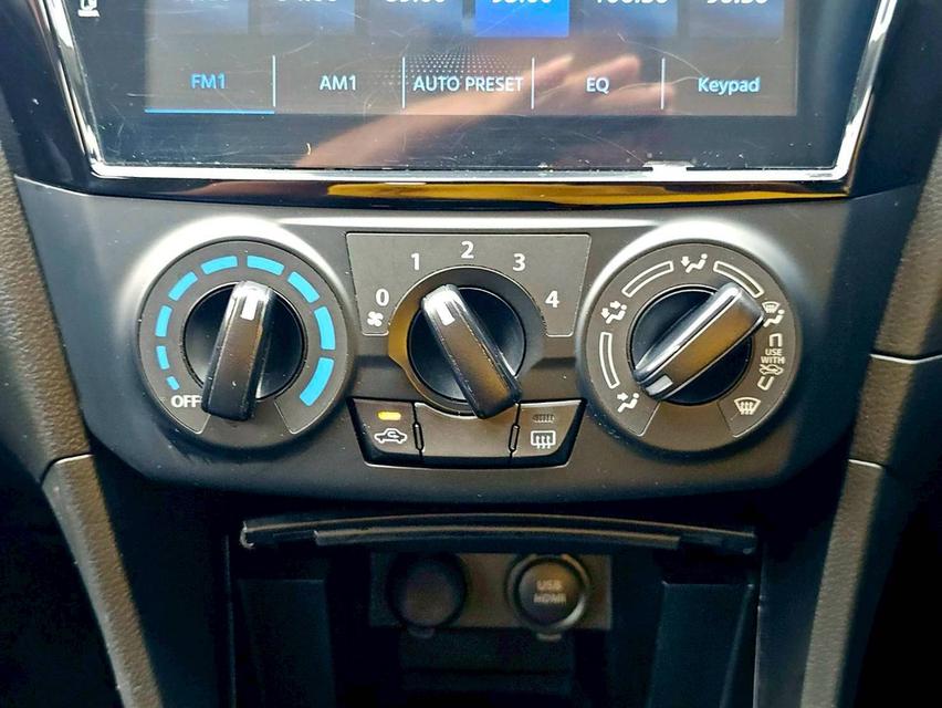 รหัสรถ SEZ8846 Suzuki Ciaz 1.2 GL เกียร์ ออโต้ เบนซิน สี บรอนซ์เงิน ปี 2022 14