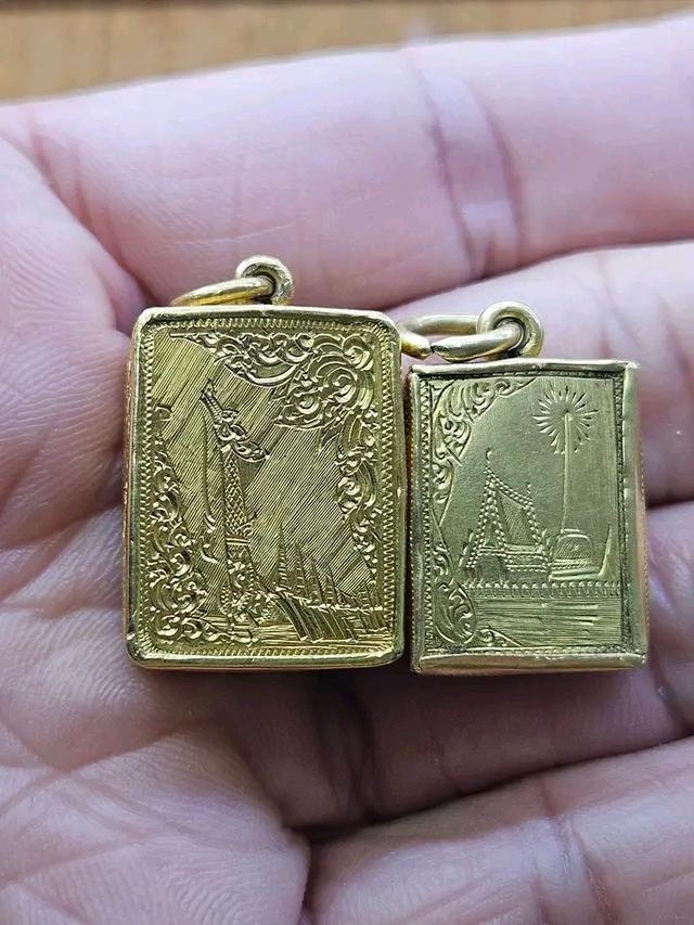 พระเลี่ยมทององค์ละ 10500