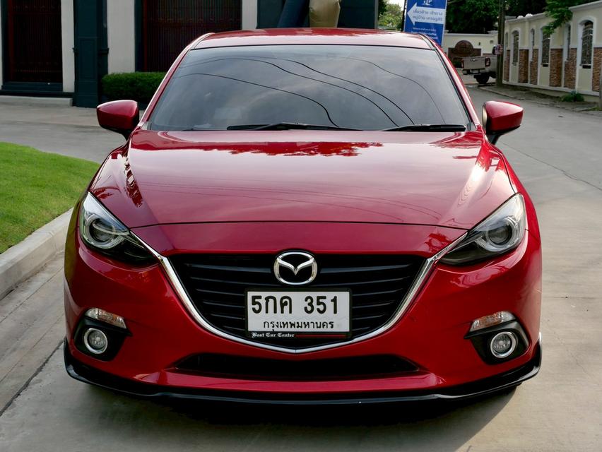 MAZDA 3 2.0S Spotsปี 2015 เข้าศูนย์ทุกระยะ อุปกรณ์ครบ บุ๊คเซอร์วิส กุญแจ2ดอก