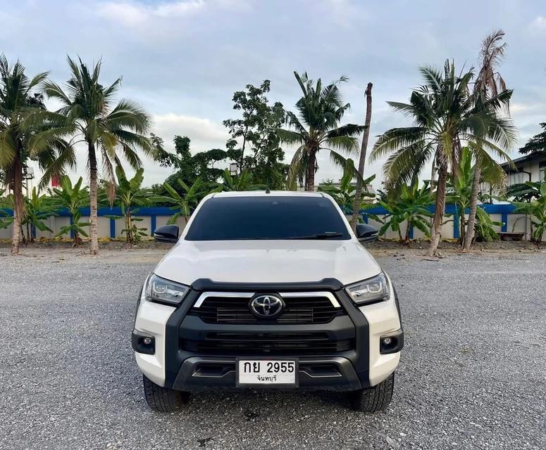 Toyota Hilux Revo Rocco 2.4 Prerunner Dobble Cab จังหวัด ชลบุรี 2