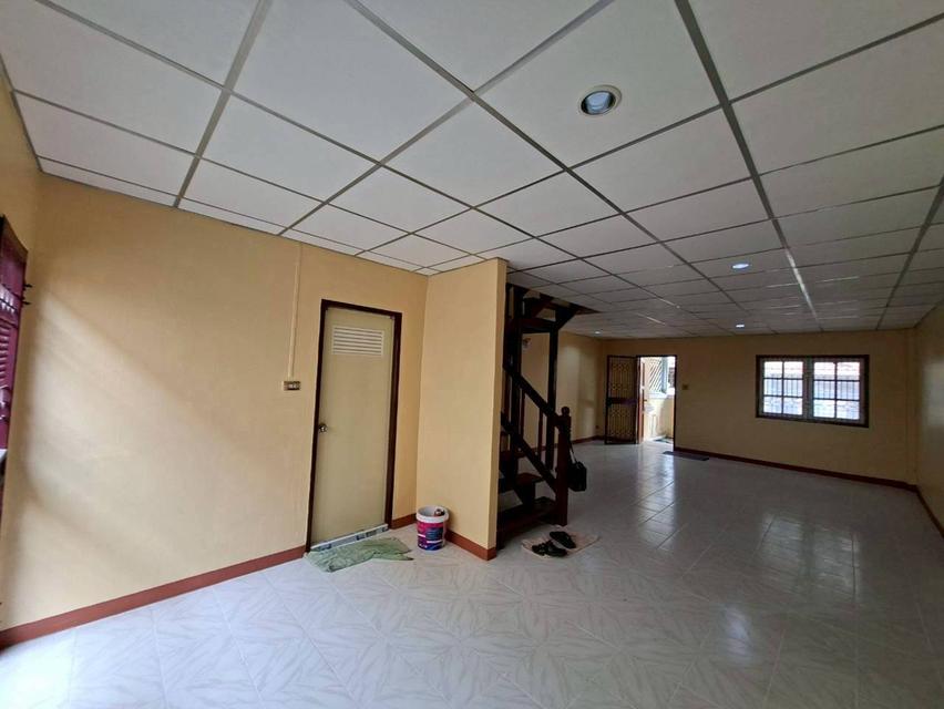 ขายบ้าน 2 ชั้น หมู่บ้านณัฐวดี รังสิต-คลอง8 ใกล้โรงเรียนตวงพรวิทยา 5