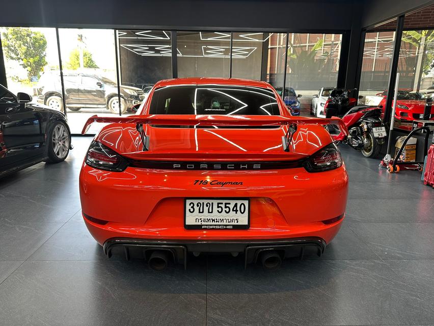 Porsche Cayman 718 4