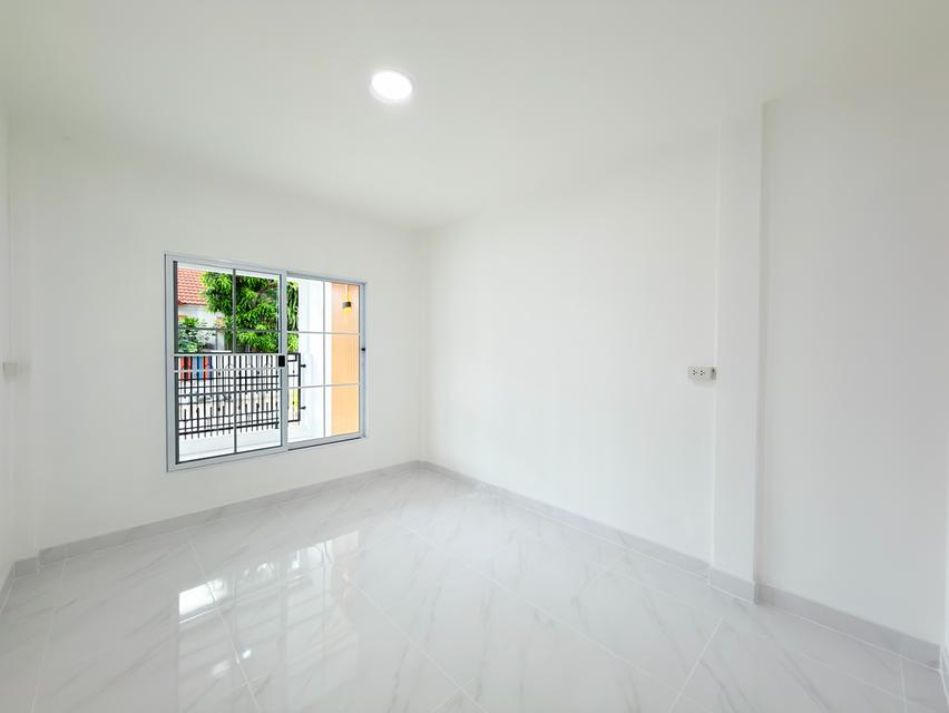 #หมู่บ้านเจษฎา9 ซ.3 (ถนนเมน) บ้านเลขที่ 61/39 11