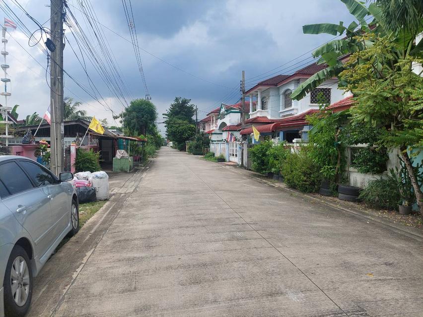 ขายที่ดิน ซอยบางแวก 154 ขนาด 136 ตร.ว ใกล้สี่แยกทศกัณฑ์ พุทธมณฑลสาย 2  * ขาย ตร.ว ละ 40,000 บาท (ยกแปลง 5.44 ล้าน) 2