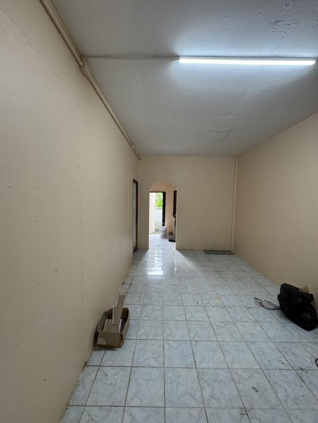 ขายบ้านเดี่ยวนาดีหลังหัวมุมเนื้อที่ 28 ตรว. 2ห้องนอน 1ห้องน้ำ ใกล้ถนนเส้นกบินทร์บุรี304-1กม. จ.ปราจีนบุรี 7