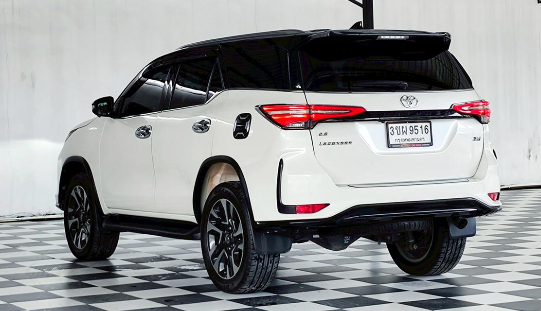 TOYOTA LEGENDER 2.8 V.4WD.ZIGMA4  ปี 2020/22 Mile 51,547 km. (1,250,000)  6