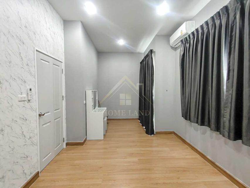 ทาวน์โฮม 2 ชั้น หมู่บ้าน โกลเด้น ทาวน์ งามวงศ์วาน - แคราย